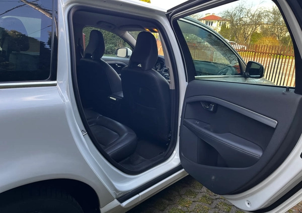 Volvo V70 cena 44900 przebieg: 244041, rok produkcji 2015 z Rzeszów małe 631